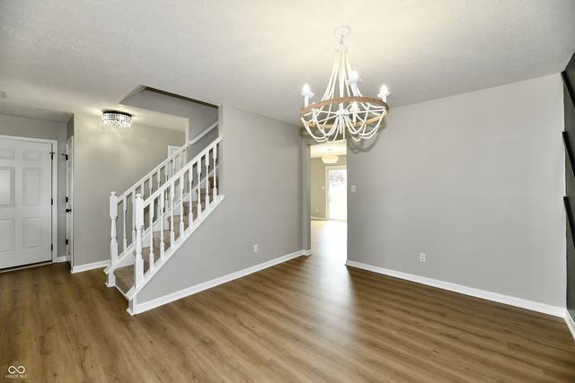 2560 Cabin Hill Road, Indianapolis, IN 46229