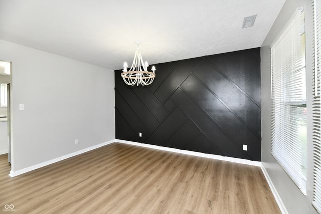 2560 Cabin Hill Road, Indianapolis, IN 46229