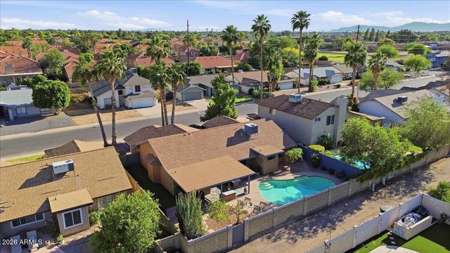 1702 W MANOR Street, Chandler, AZ 85224