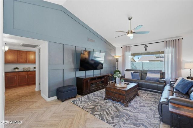 1702 W MANOR Street, Chandler, AZ 85224