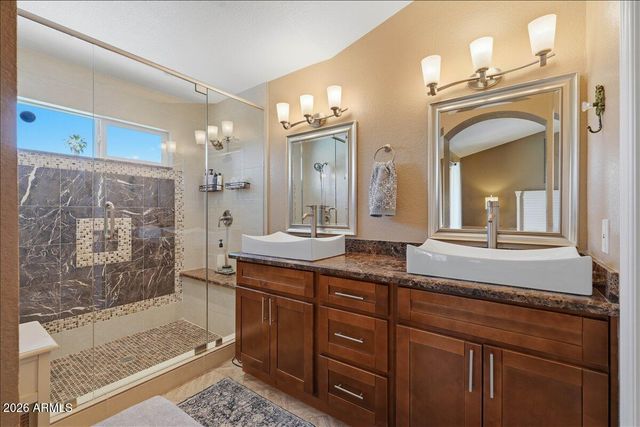 1702 W MANOR Street, Chandler, AZ 85224