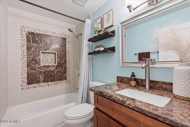 1702 W MANOR Street, Chandler, AZ 85224