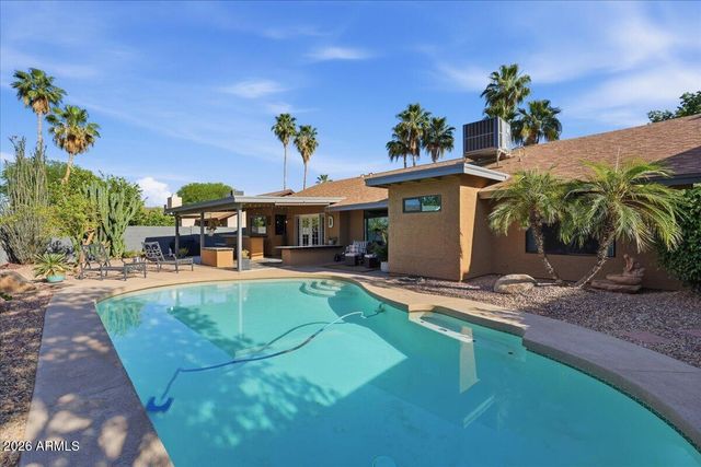 1702 W MANOR Street, Chandler, AZ 85224