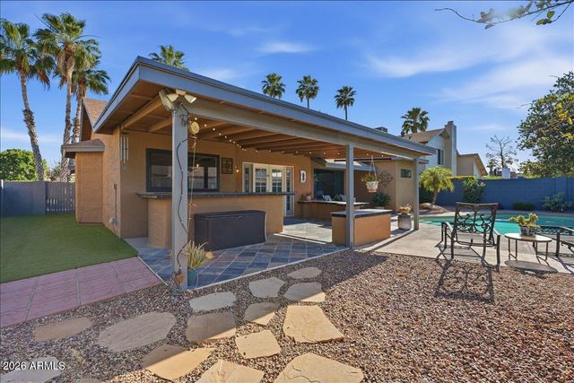 1702 W MANOR Street, Chandler, AZ 85224