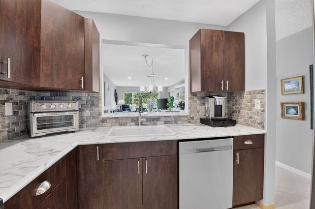 5810 ARECA PALM B, Delray Beach, FL 33484