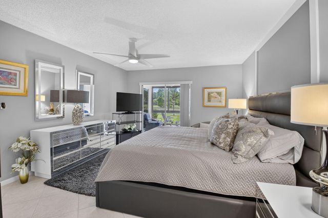 5810 ARECA PALM B, Delray Beach, FL 33484