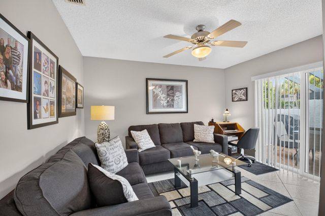 5810 ARECA PALM B, Delray Beach, FL 33484