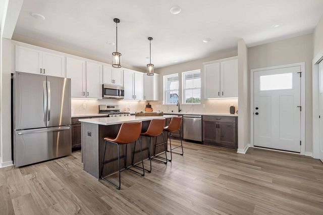N101W16938 Tanglewood DRIVE, Germantown, WI 53022