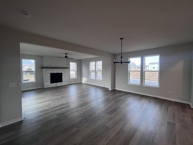 N101W16938 Tanglewood DRIVE, Germantown, WI 53022