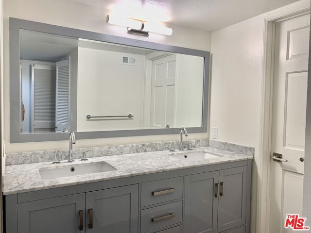 12412 Texas Avenue 302, Los Angeles, CA 90025