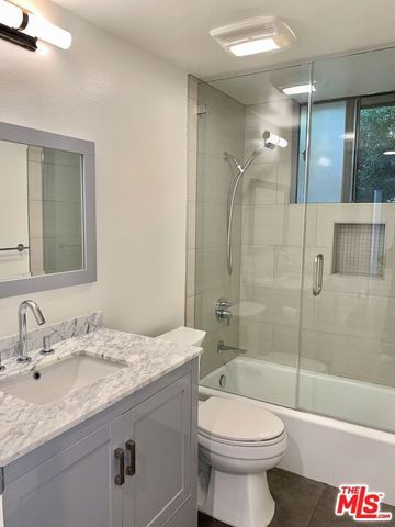 12412 Texas Avenue 302, Los Angeles, CA 90025