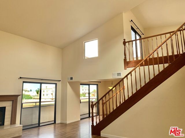 12412 Texas Avenue 302, Los Angeles, CA 90025