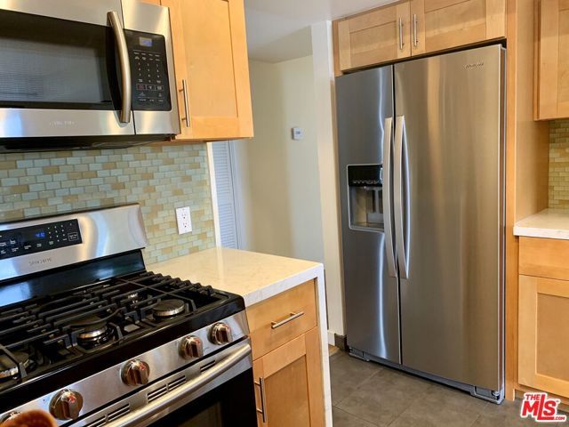 12412 Texas Avenue 302, Los Angeles, CA 90025