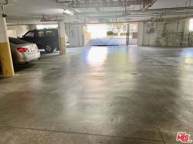 12412 Texas Avenue 302, Los Angeles, CA 90025