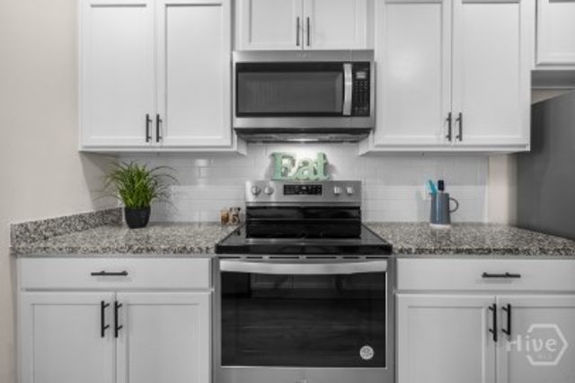 84 Woodford Reserve Drive, Pooler, GA 31322