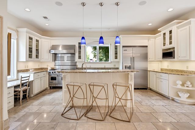 786 HARBOR ISLE CIR W, Memphis, TN 38103