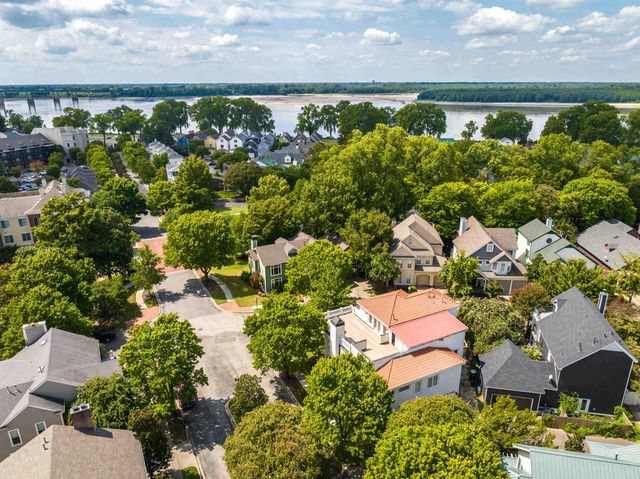 786 HARBOR ISLE CIR W, Memphis, TN 38103