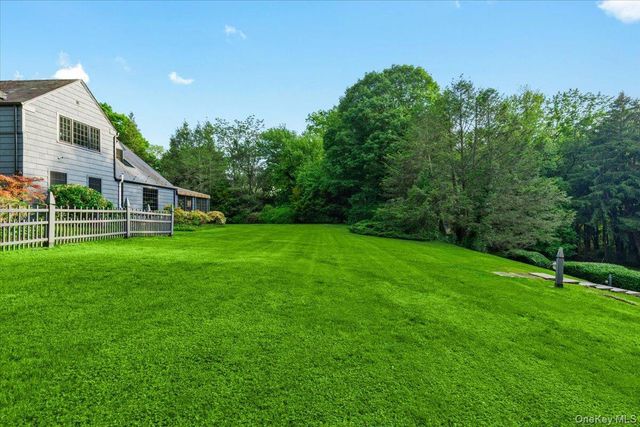 16 Pleasant Ridge Road, Harrison, NY 10528
