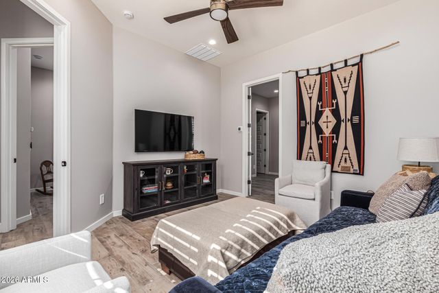 10745 E EVERGREEN Street, Mesa, AZ 85207