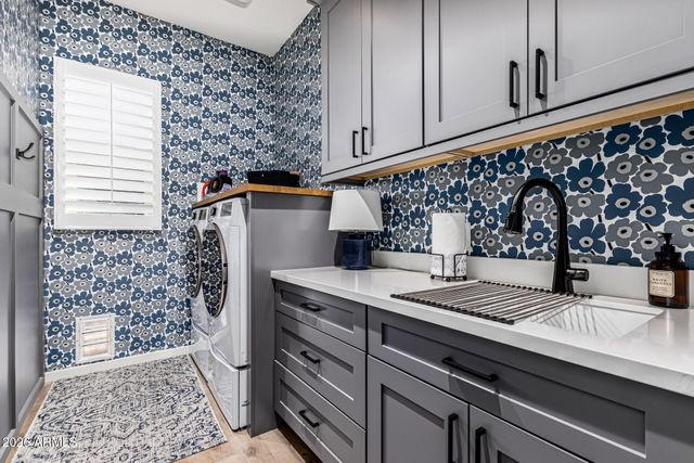 10745 E EVERGREEN Street, Mesa, AZ 85207