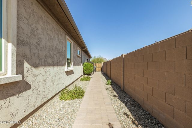 10745 E EVERGREEN Street, Mesa, AZ 85207