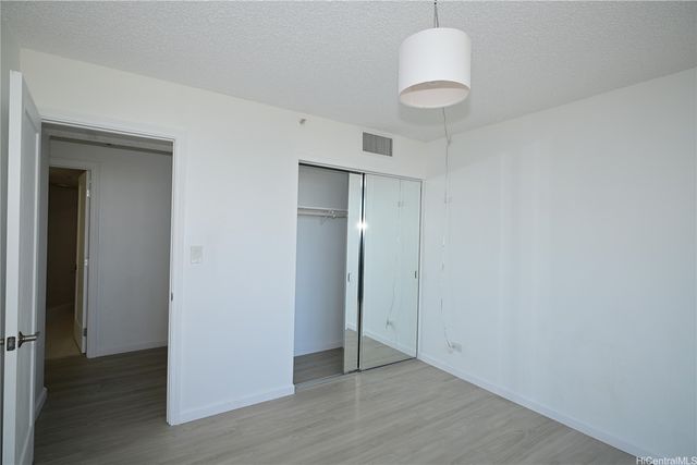 581 Kamoku Street 3002, Honolulu, HI 96826
