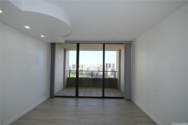 581 Kamoku Street 3002, Honolulu, HI 96826