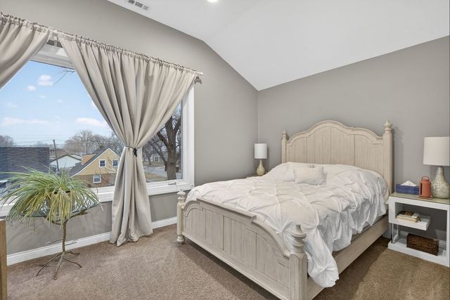 4608 Hawthorne Avenue, Lyons, IL 60534