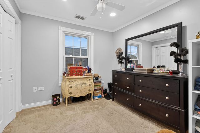 4608 Hawthorne Avenue, Lyons, IL 60534