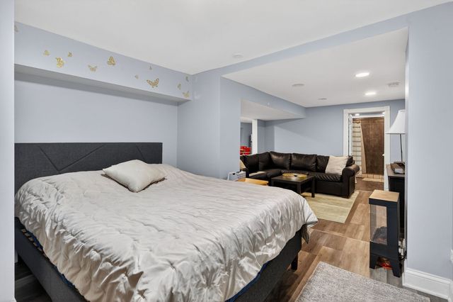 4608 Hawthorne Avenue, Lyons, IL 60534