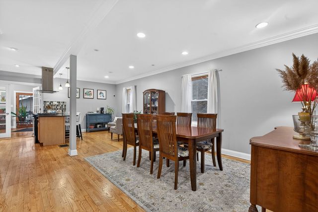 4608 Hawthorne Avenue, Lyons, IL 60534