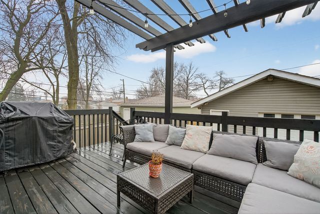 4608 Hawthorne Avenue, Lyons, IL 60534