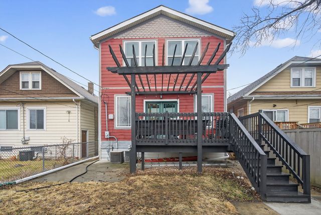 4608 Hawthorne Avenue, Lyons, IL 60534