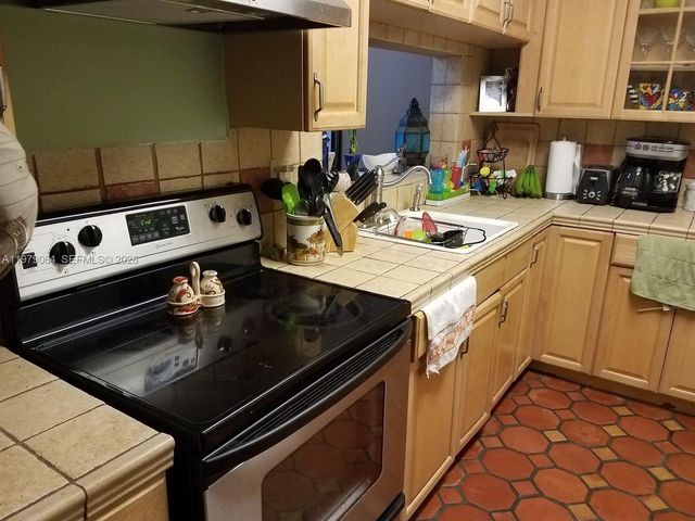 8500 SW 133rd Avenue Rd 108, Miami, FL 33183