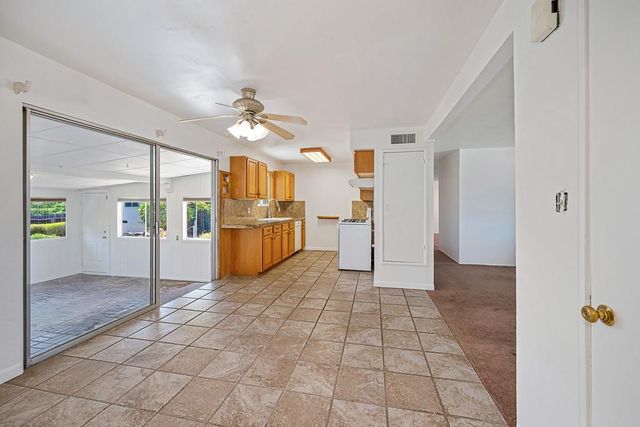 179 Price Way, Folsom, CA 95630