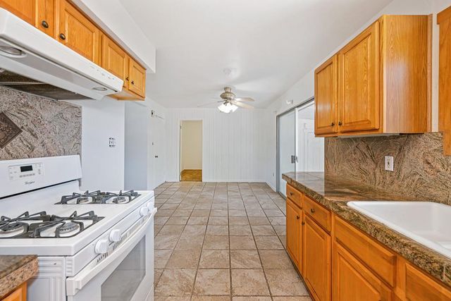 179 Price Way, Folsom, CA 95630