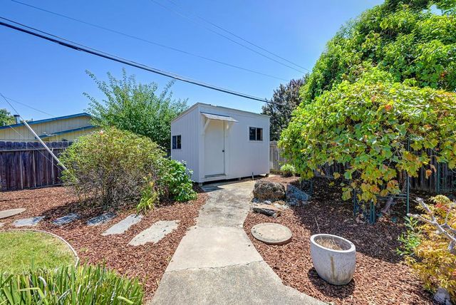 179 Price Way, Folsom, CA 95630