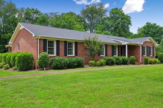 205 Crestview St, Chapel Hill, TN 37034