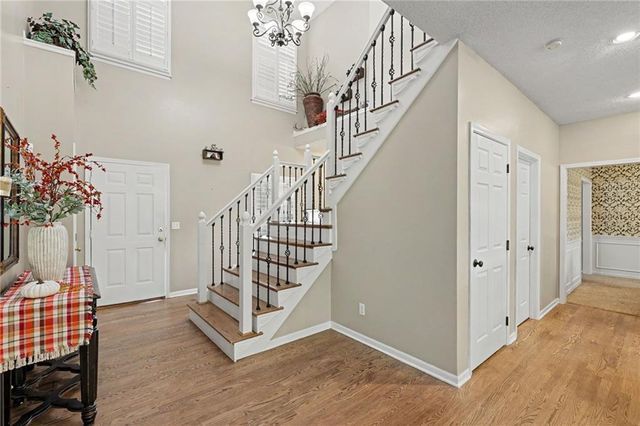 5304 Mullen Road, Shawnee, KS 66216