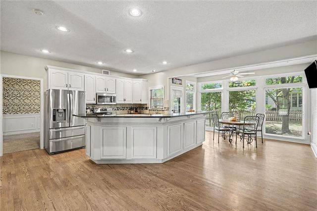 5304 Mullen Road, Shawnee, KS 66216