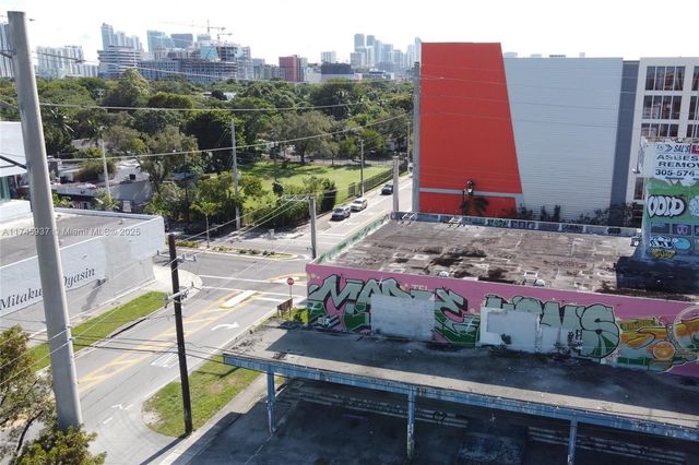 321 NW 37th St, Miami, FL 33127