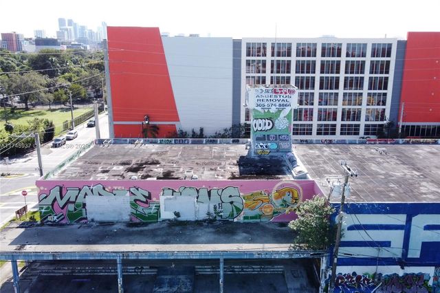 321 NW 37th St, Miami, FL 33127