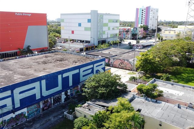 321 NW 37th St, Miami, FL 33127