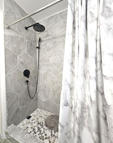 7815 RENOIR Drive, Jacksonville, FL 32221