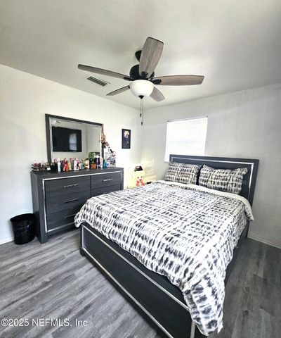 7815 RENOIR Drive, Jacksonville, FL 32221