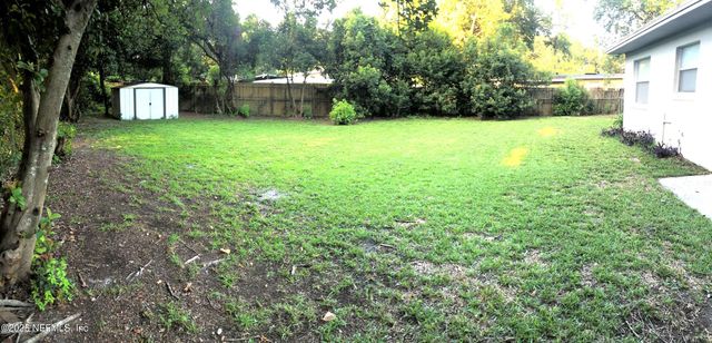 7815 RENOIR Drive, Jacksonville, FL 32221