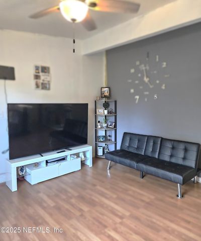 7815 RENOIR Drive, Jacksonville, FL 32221