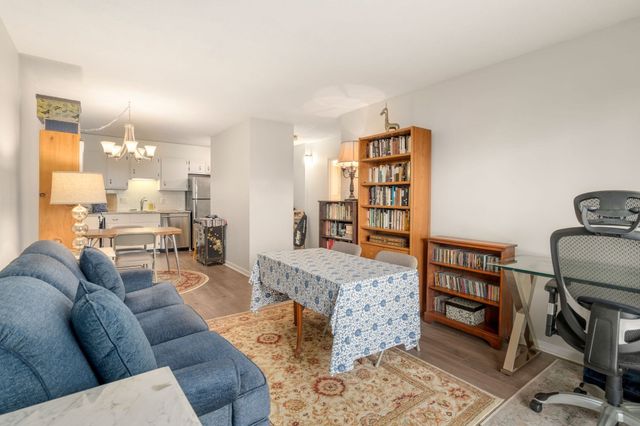 164 Galen St 53, Watertown, MA 02472