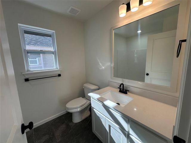 1009 Redwood Creek Drive, Yukon, OK 73099