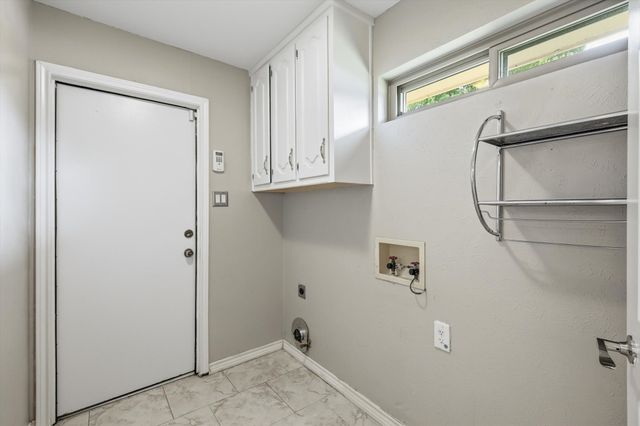 1520 THROWBRIDGE Lane, Plano, TX 75023